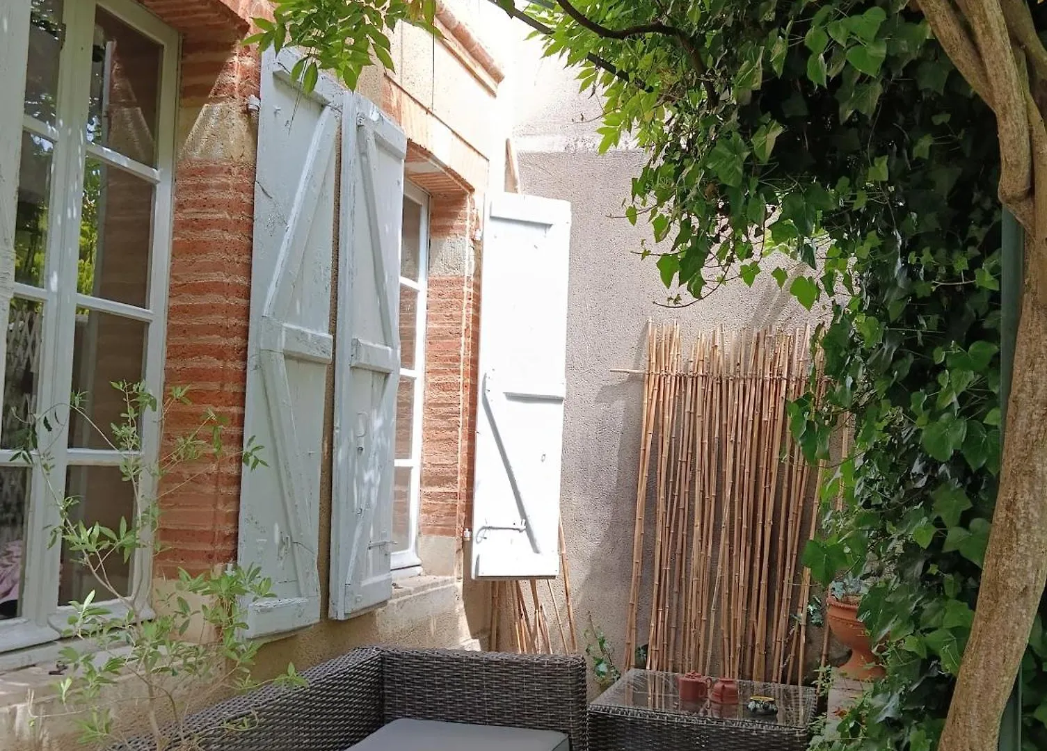 Lezat-sur-LezeOstal Arriatge公寓 0*, Lezat-sur-Leze 法国